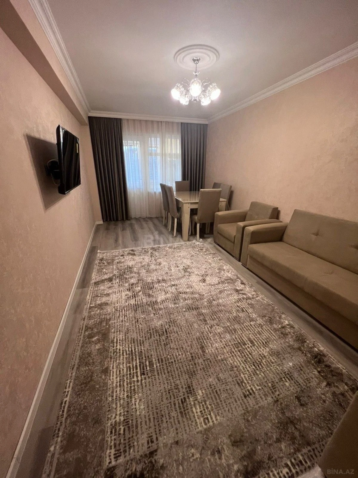 Kirayə verilir 2 otaqlı mənzil 60 m²
