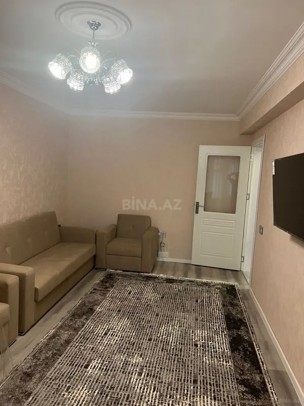 Kirayə verilir 2 otaqlı mənzil 60 m²