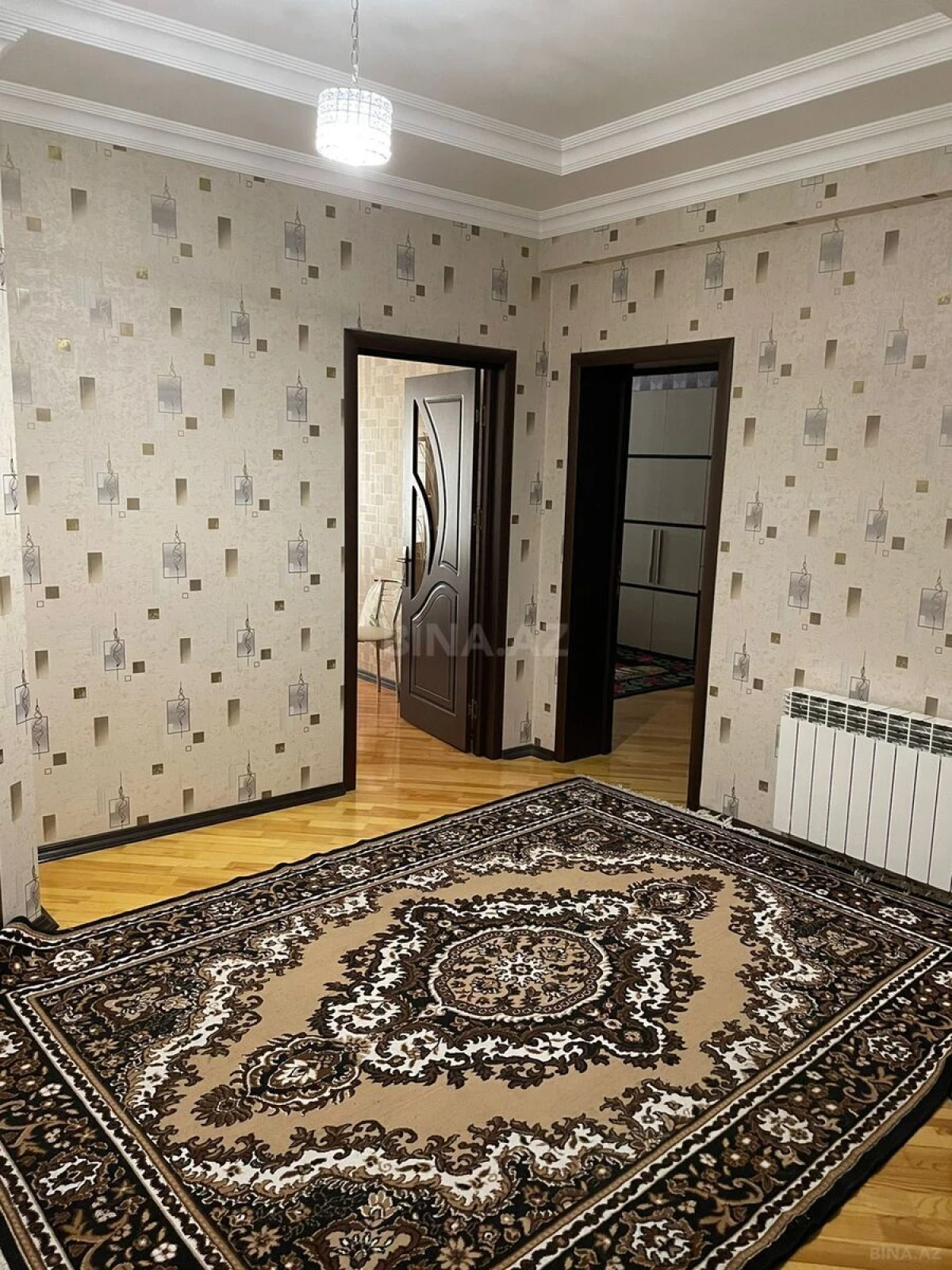 Kirayə verilir 2 otaqlı mənzil 96 m²