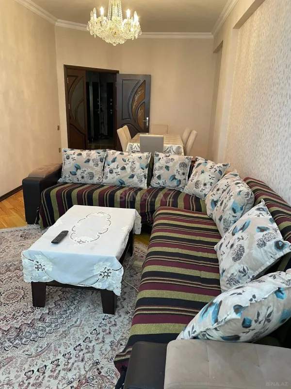 Kirayə verilir 2 otaqlı mənzil 96 m²