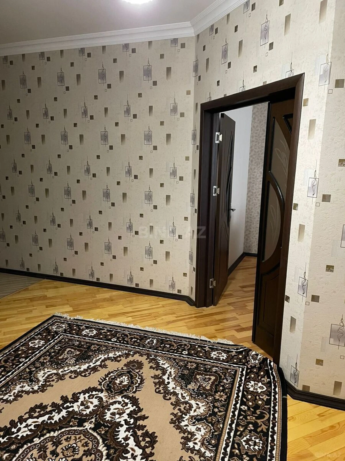 Kirayə verilir 2 otaqlı mənzil 96 m²