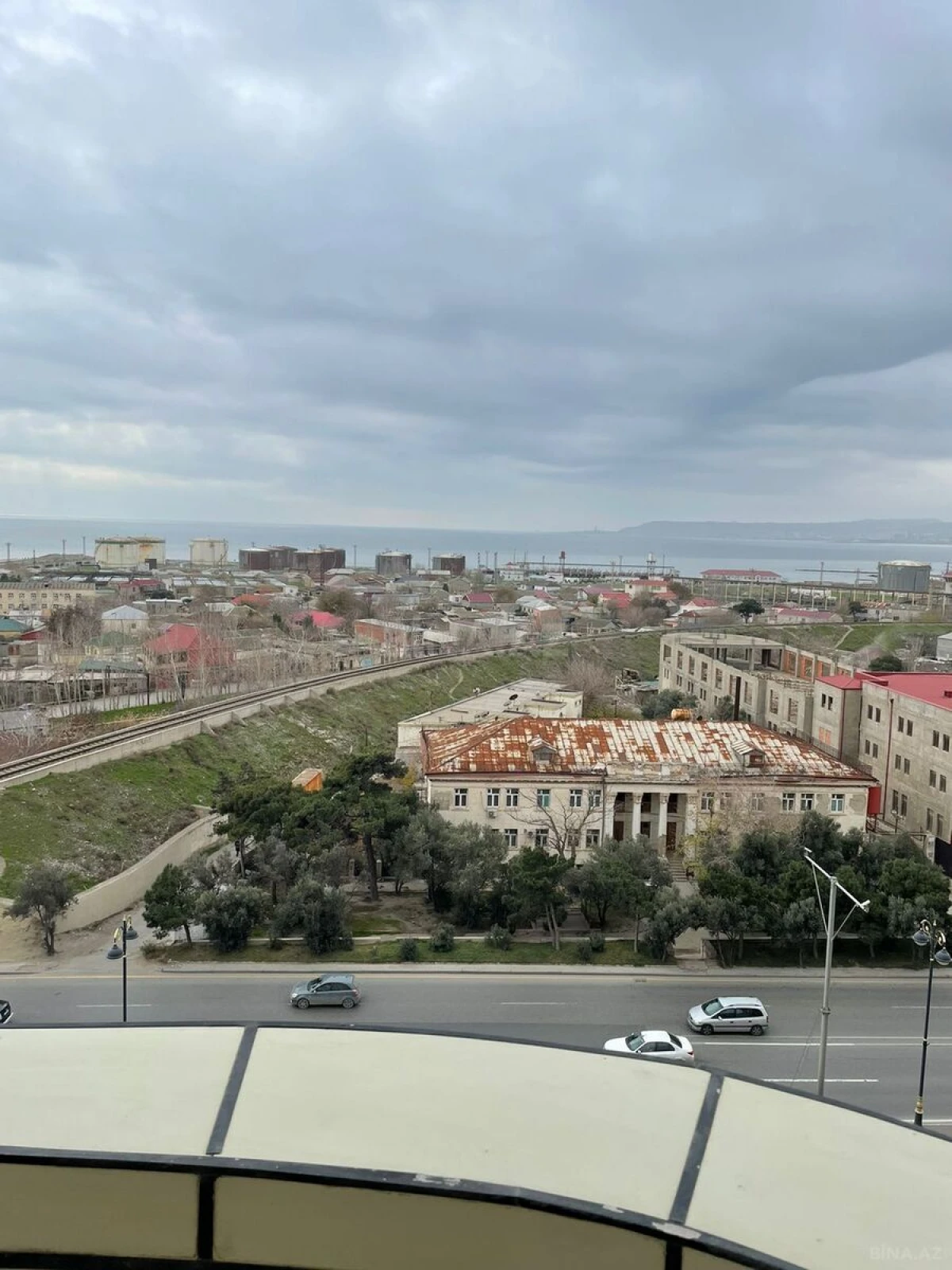 Kirayə verilir 2 otaqlı mənzil 96 m²