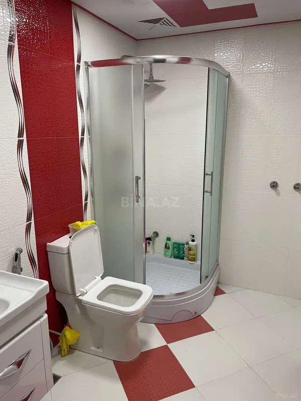 Kirayə verilir 2 otaqlı mənzil 96 m²