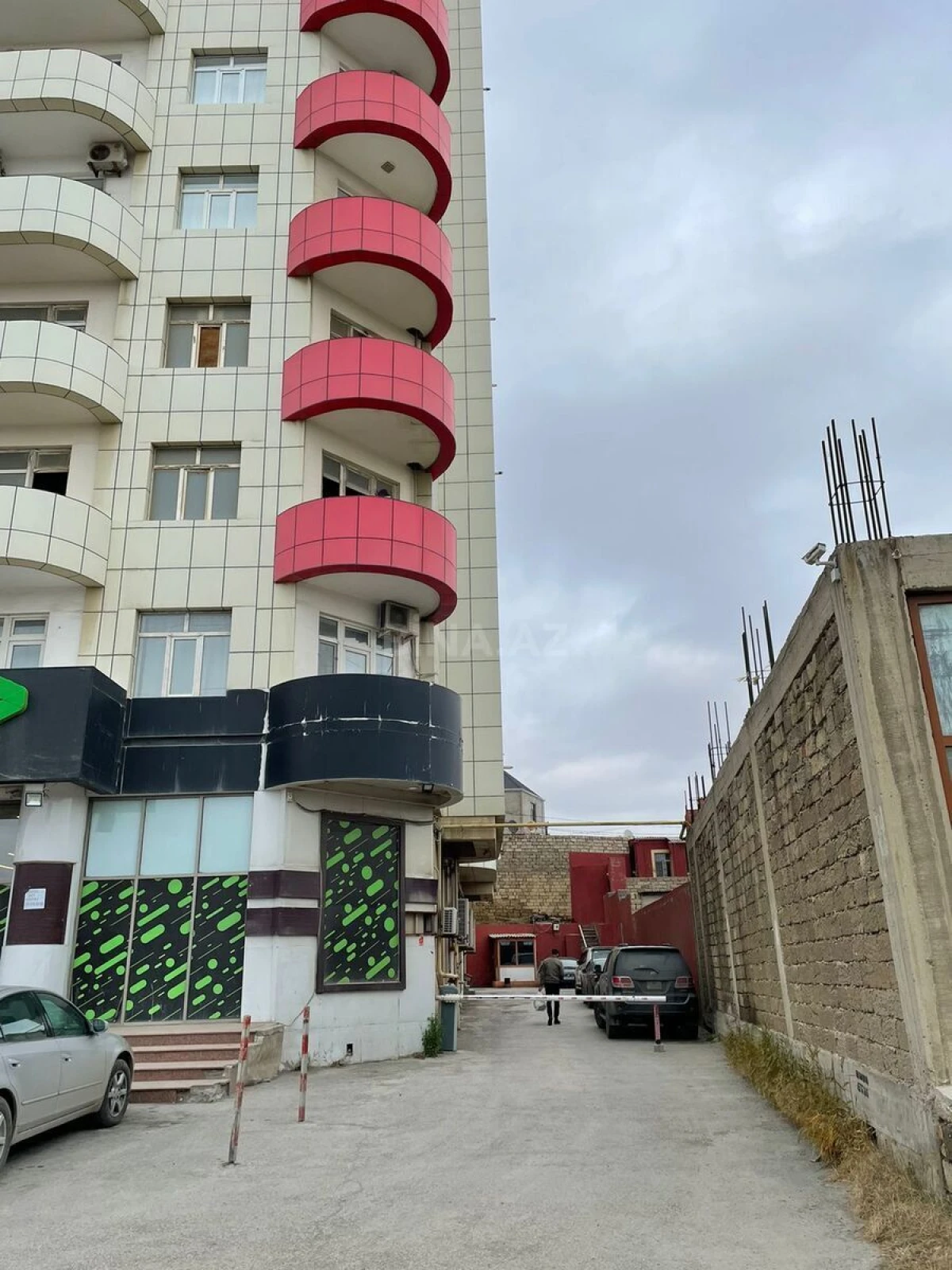 Kirayə verilir 2 otaqlı mənzil 96 m²