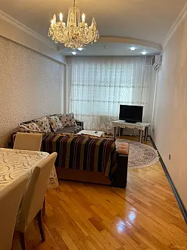 Kirayə verilir 2 otaqlı mənzil 96 m²