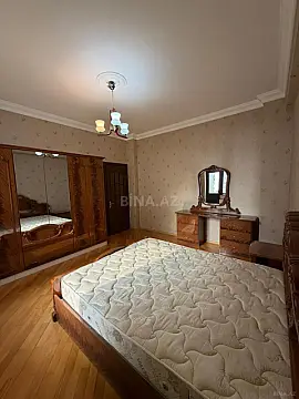 Satılır 3 otaqlı mənzil 120 m²