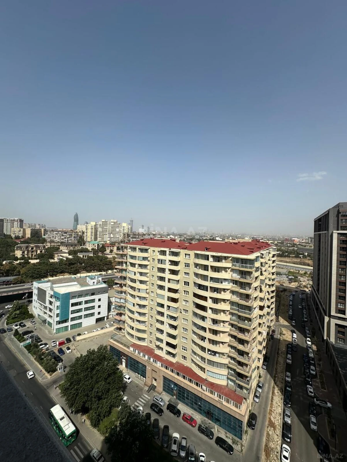 Satılır 3 otaqlı mənzil 100 m²