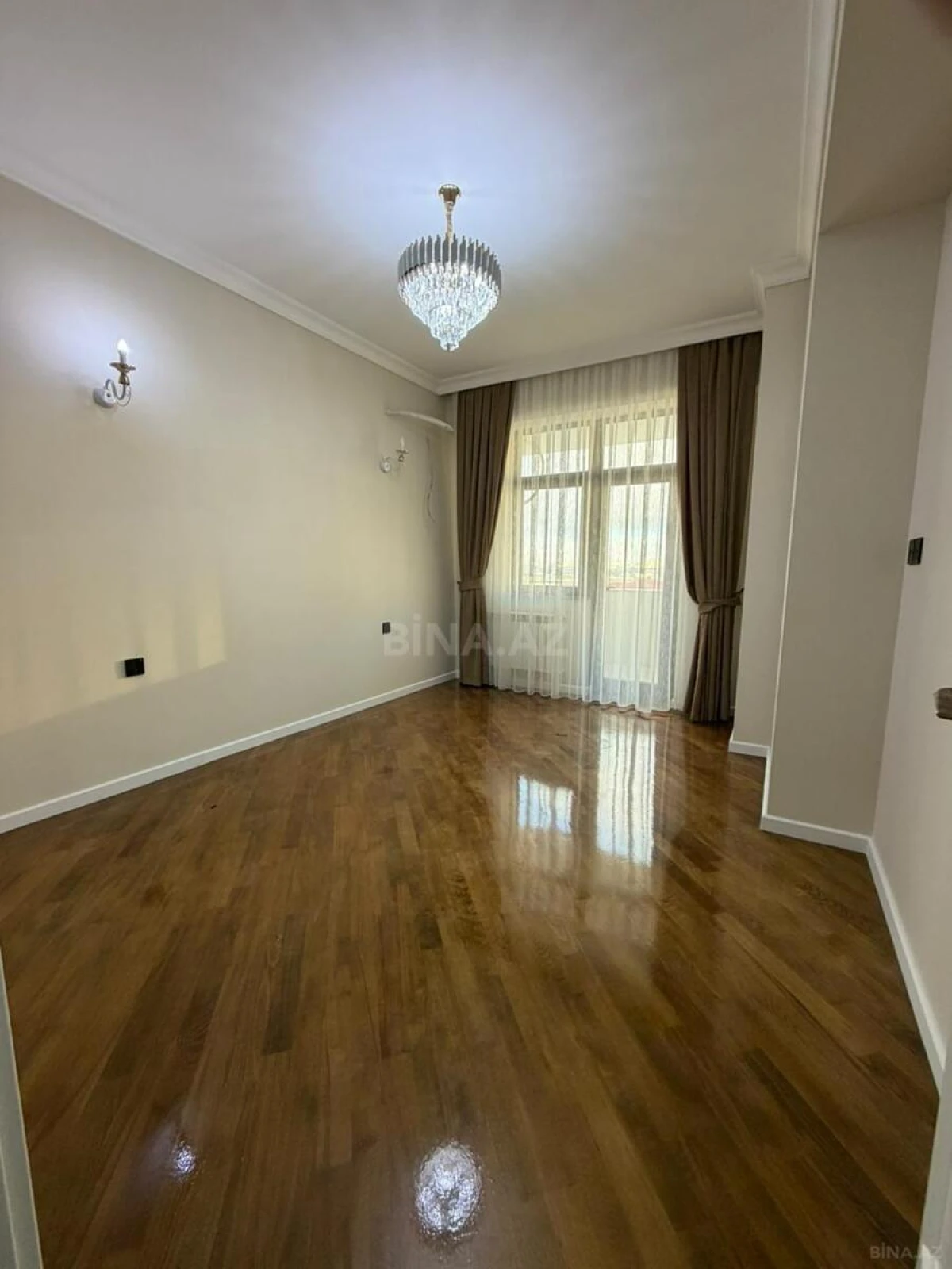 Satılır 3 otaqlı mənzil 100 m²
