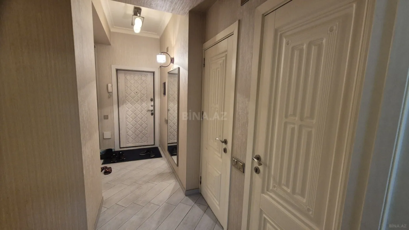 Satılır 4 otaqlı mənzil 114 m²