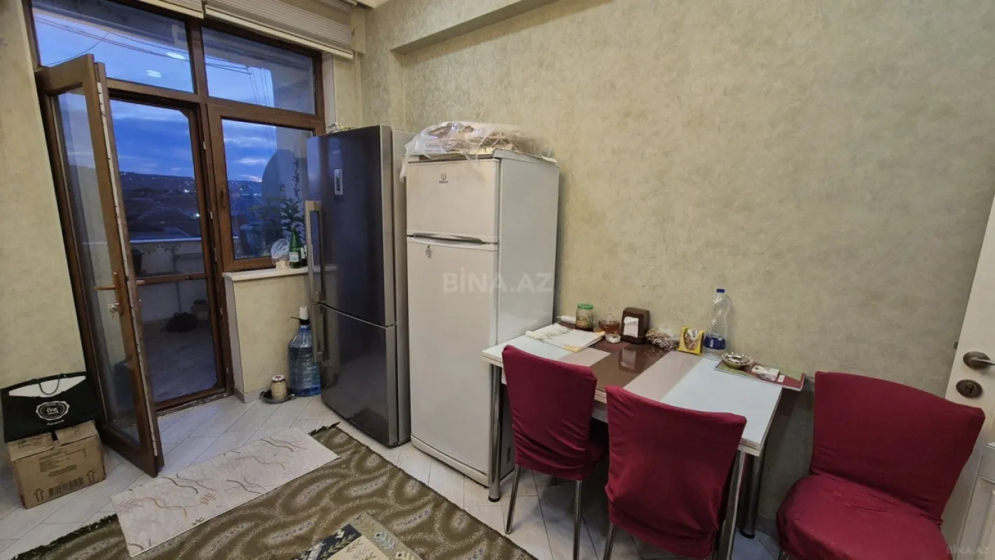 Satılır 4 otaqlı mənzil 114 m²