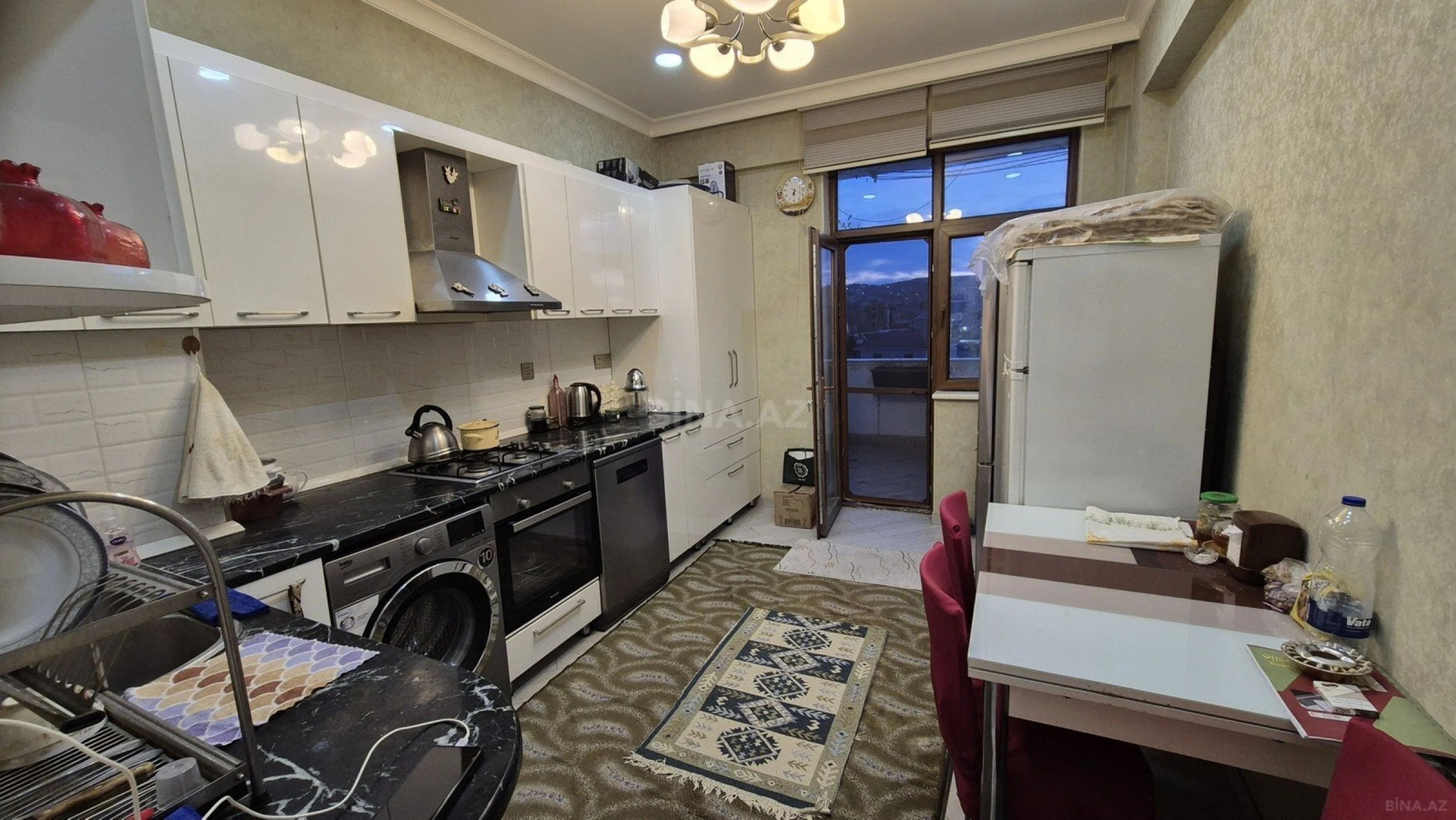 Satılır 4 otaqlı mənzil 114 m²