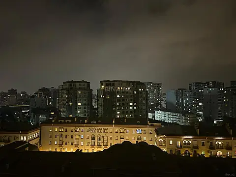 Satılır 3 otaqlı mənzil 175 m²