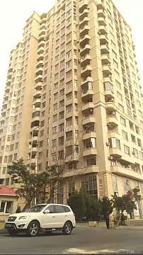 Satılır 2 otaqlı mənzil 140 m²