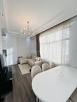 Satılır 3 otaqlı mənzil 75 m² — Bakı, İnşaatçılar 3 otaq 75.00 m²