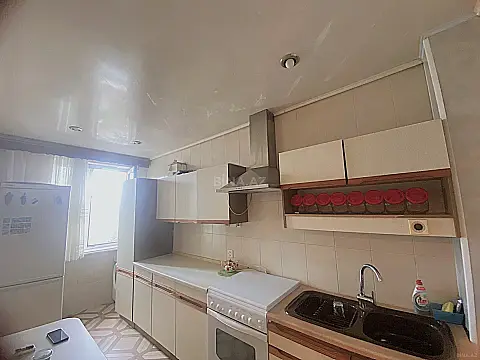 Satılır 4 otaqlı mənzil 115 m²