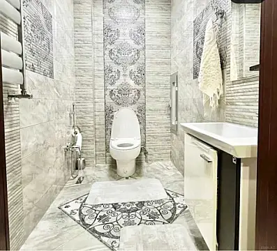 Satılır 3 otaqlı mənzil 141 m²