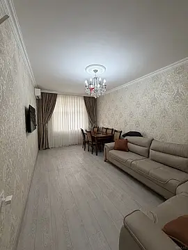 Kirayə verilir 2 otaqlı mənzil 60 m²