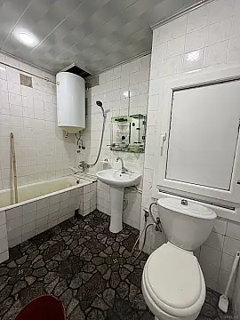 Kirayə verilir 2 otaqlı mənzil 60 m²