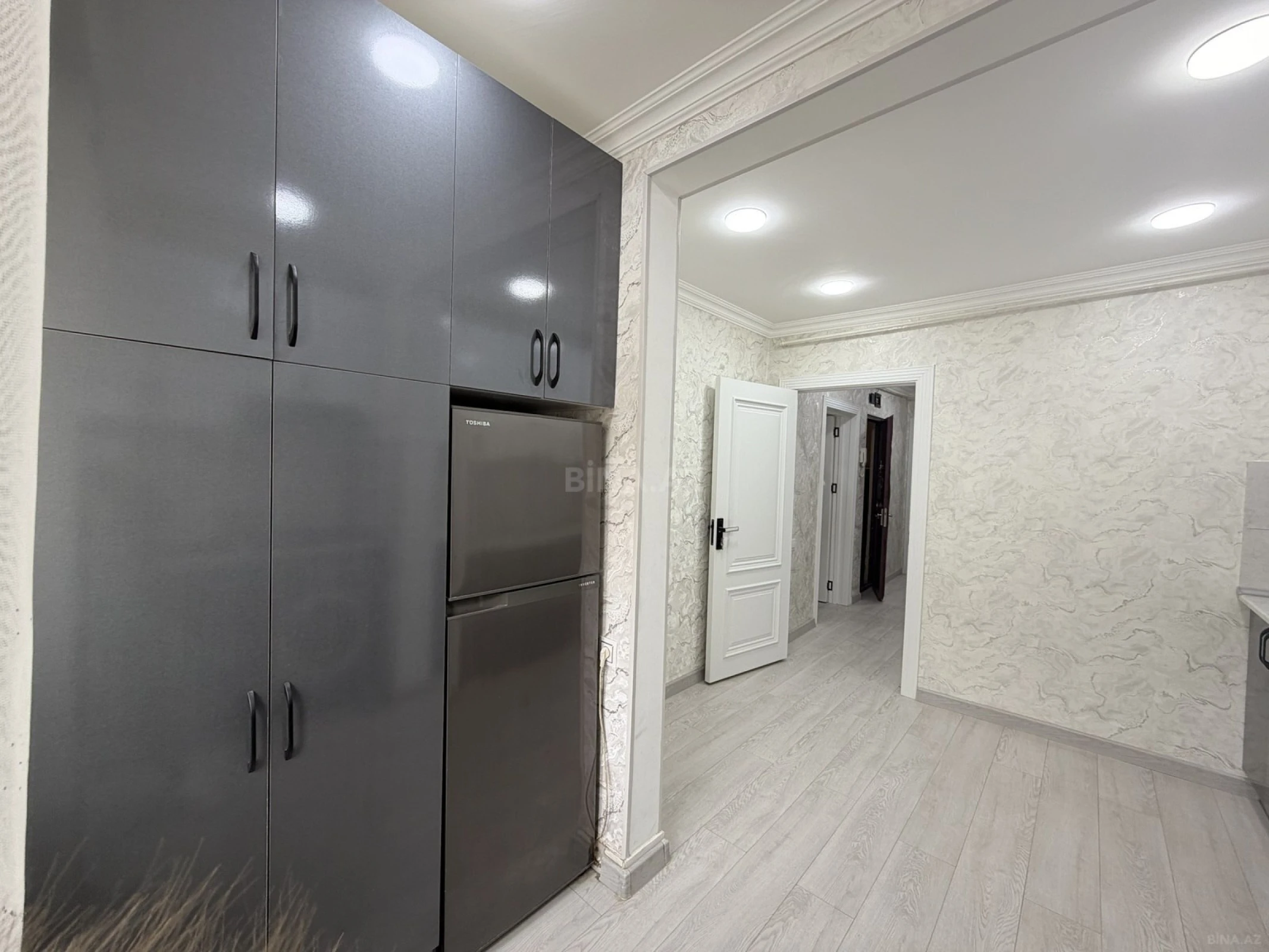 Kirayə verilir 2 otaqlı mənzil 60 m²