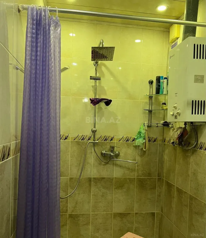 Satılır 4 otaqlı mənzil 110 m²