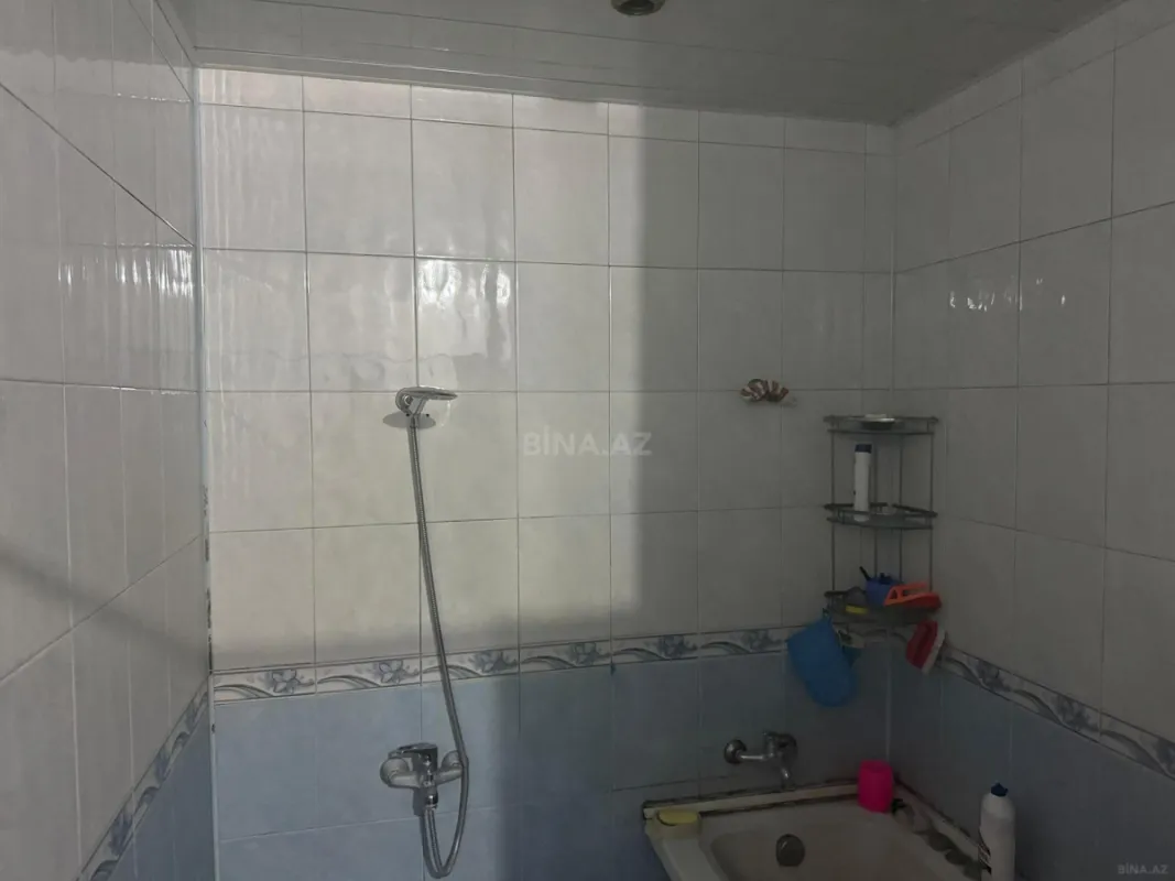Satılır 4 otaqlı mənzil 158 m²