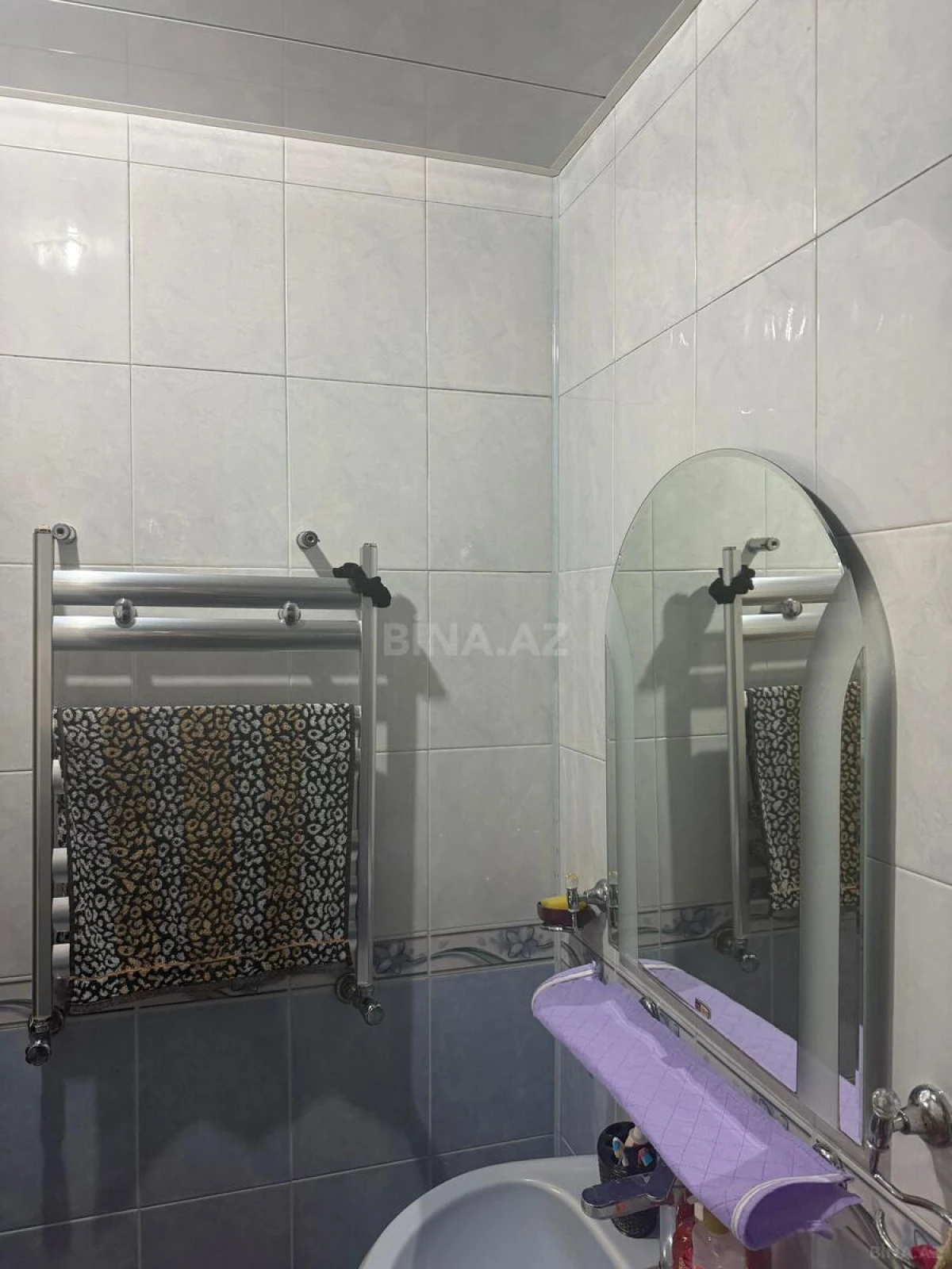 Satılır 4 otaqlı mənzil 158 m²