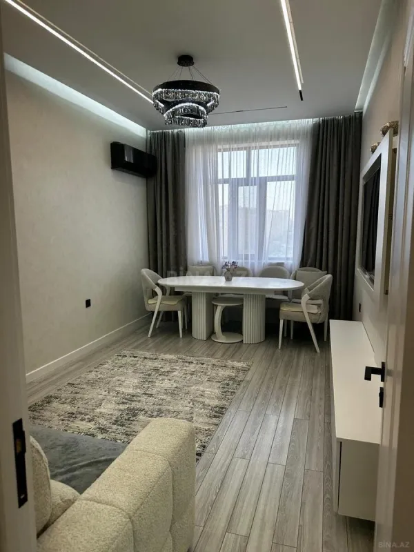 Satılır 3 otaqlı mənzil 110 m²