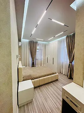 Satılır 3 otaqlı mənzil 110 m²