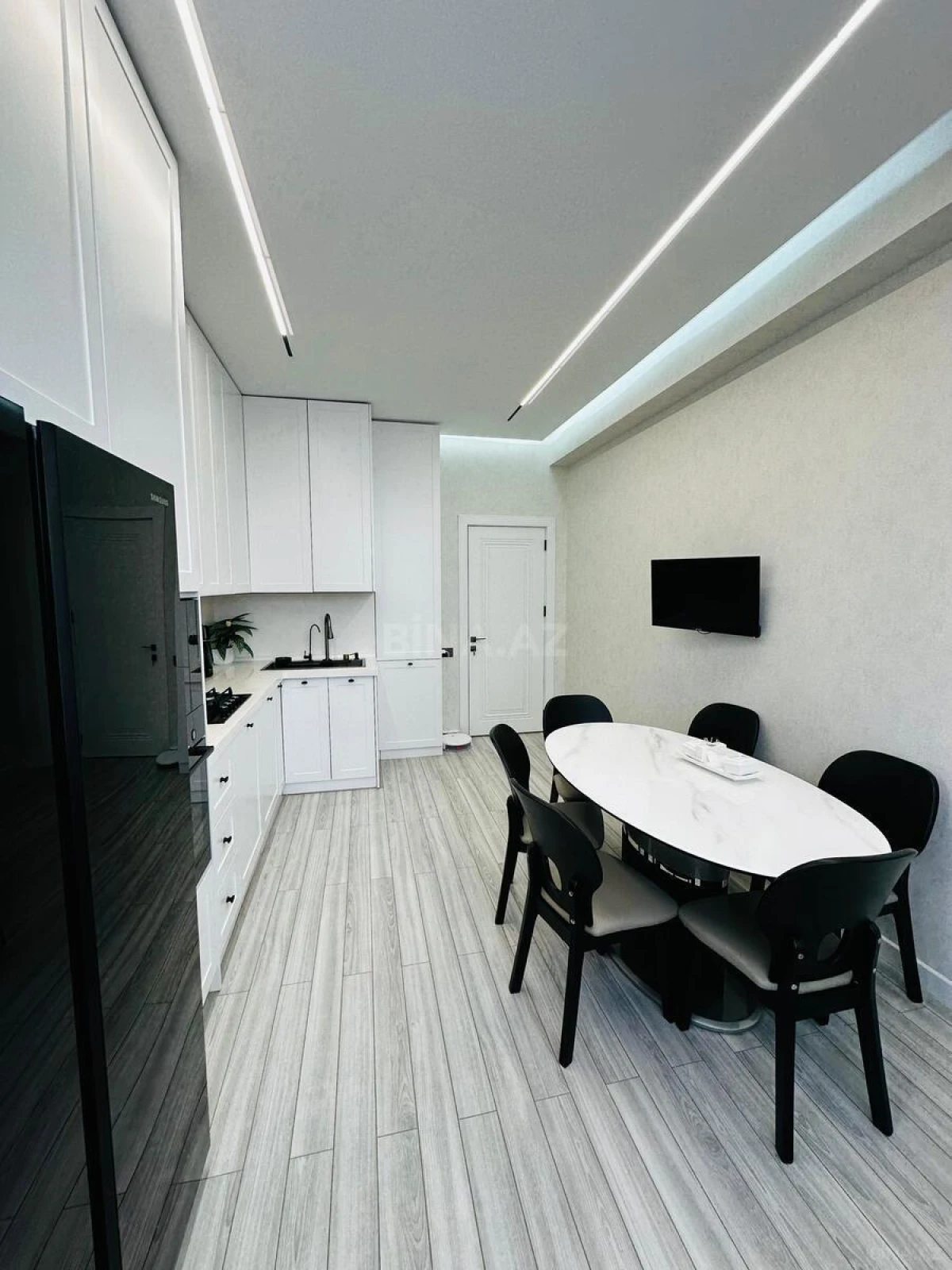 Satılır 3 otaqlı mənzil 110 m²