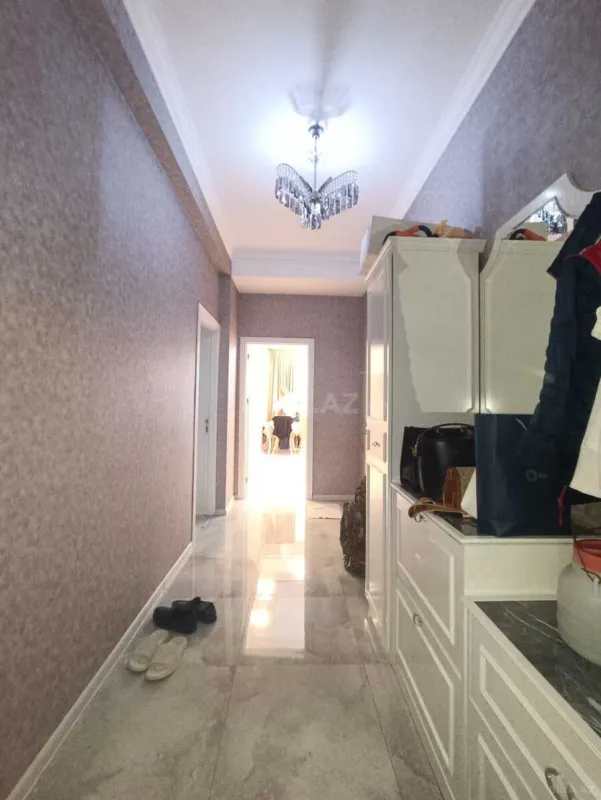 Satılır 2 otaqlı mənzil 75 m²