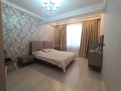 Satılır 2 otaqlı mənzil 75 m²