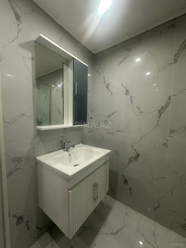 Kirayə verilir 2 otaqlı mənzil 45 m²
