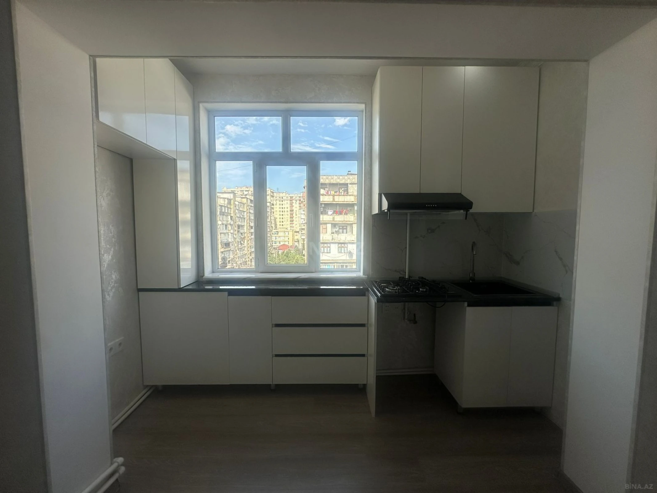Kirayə verilir 2 otaqlı mənzil 45 m²