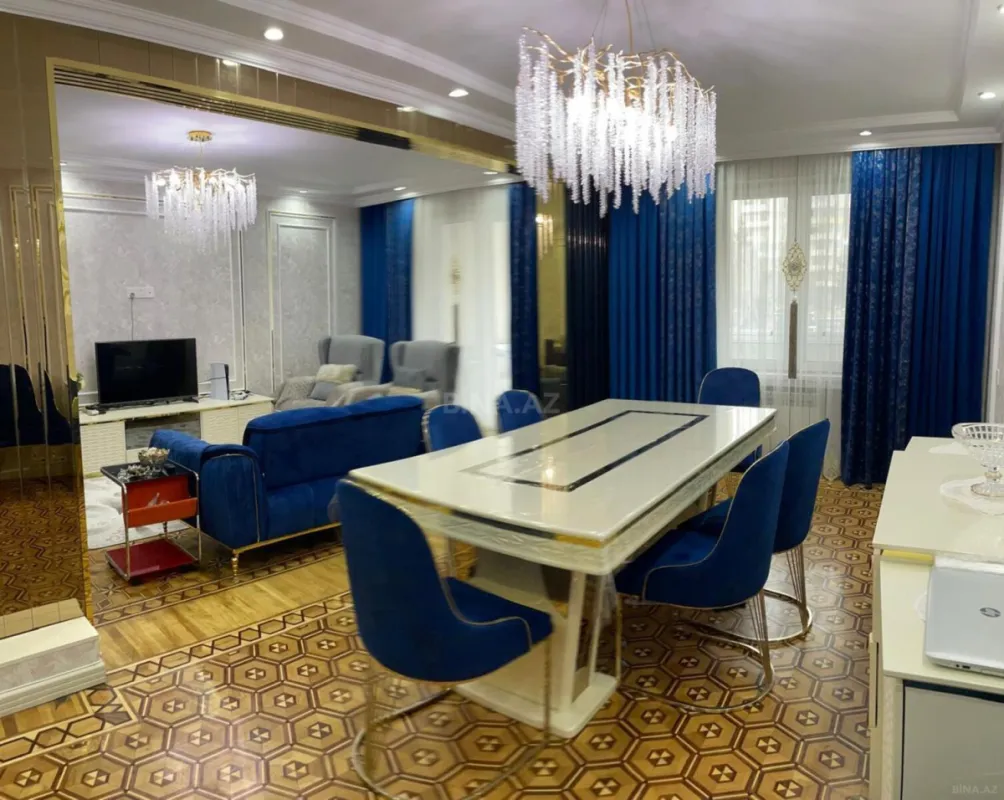 Satılır 5 otaqlı mənzil 120 m²