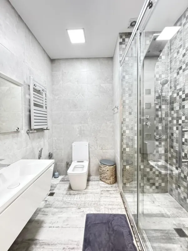 Satılır 2 otaqlı mənzil 110 m²
