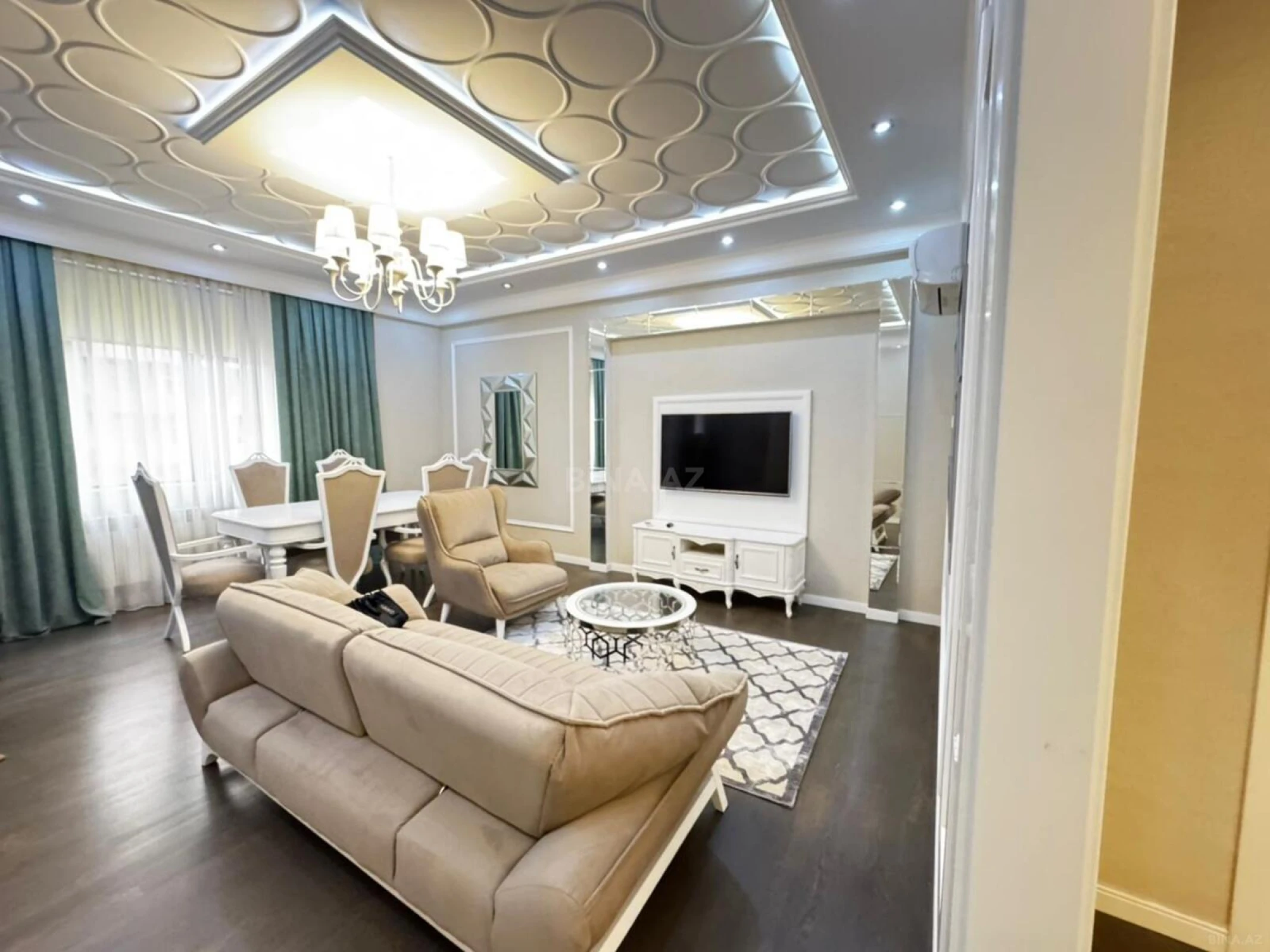 Satılır 2 otaqlı mənzil 110 m²