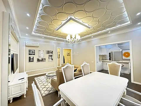 Satılır 2 otaqlı mənzil 110 m²