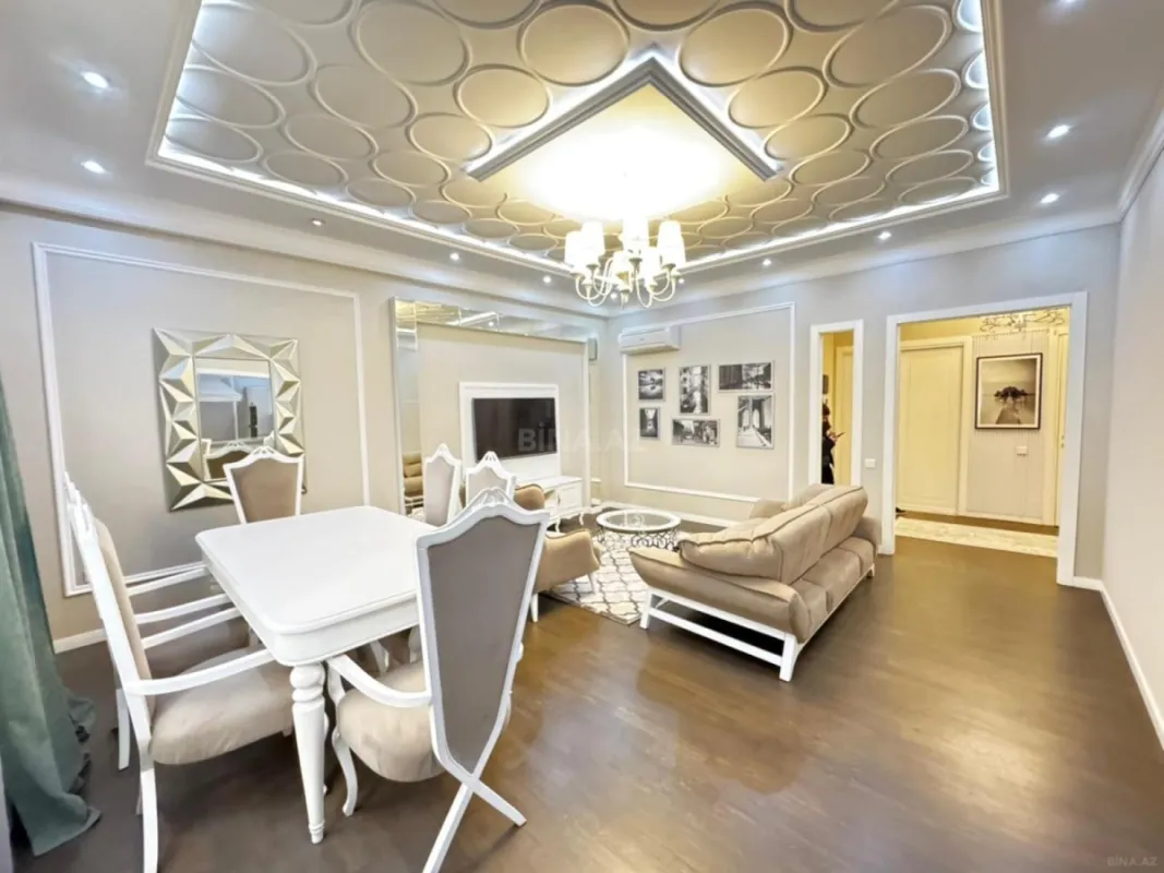 Satılır 2 otaqlı mənzil 110 m²