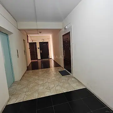 Satılır 3 otaqlı mənzil 146 m²