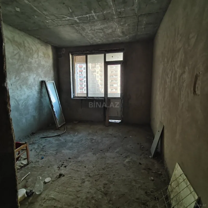 Satılır 3 otaqlı mənzil 146 m²