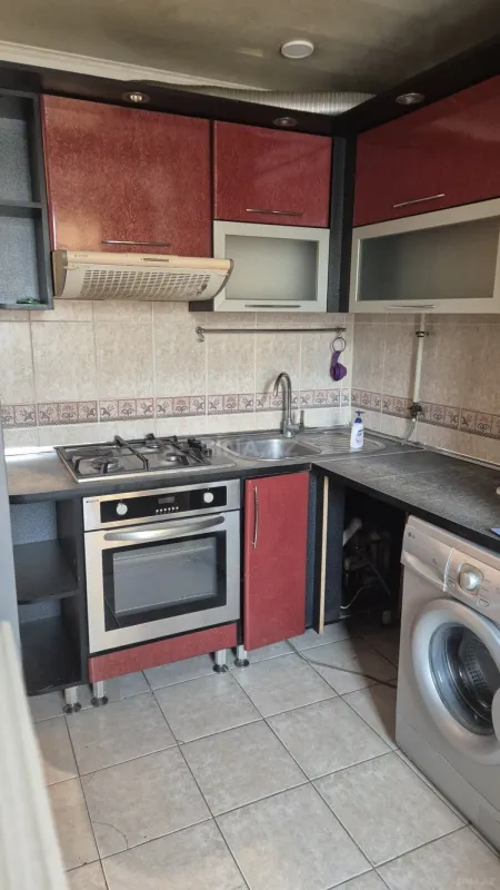 Kirayə verilir 3 otaqlı mənzil 84 m²