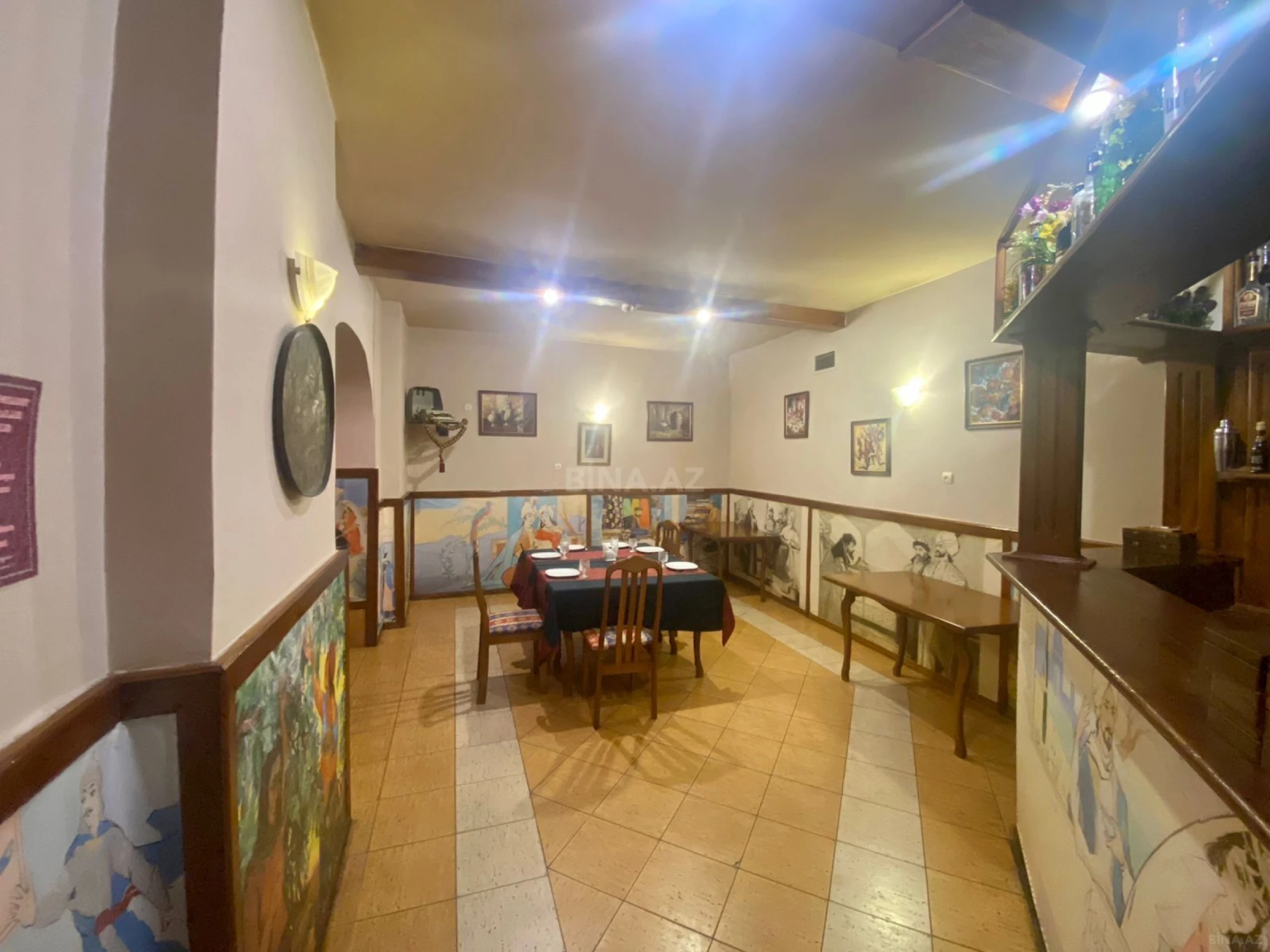 Satılır obyekt 200 m²