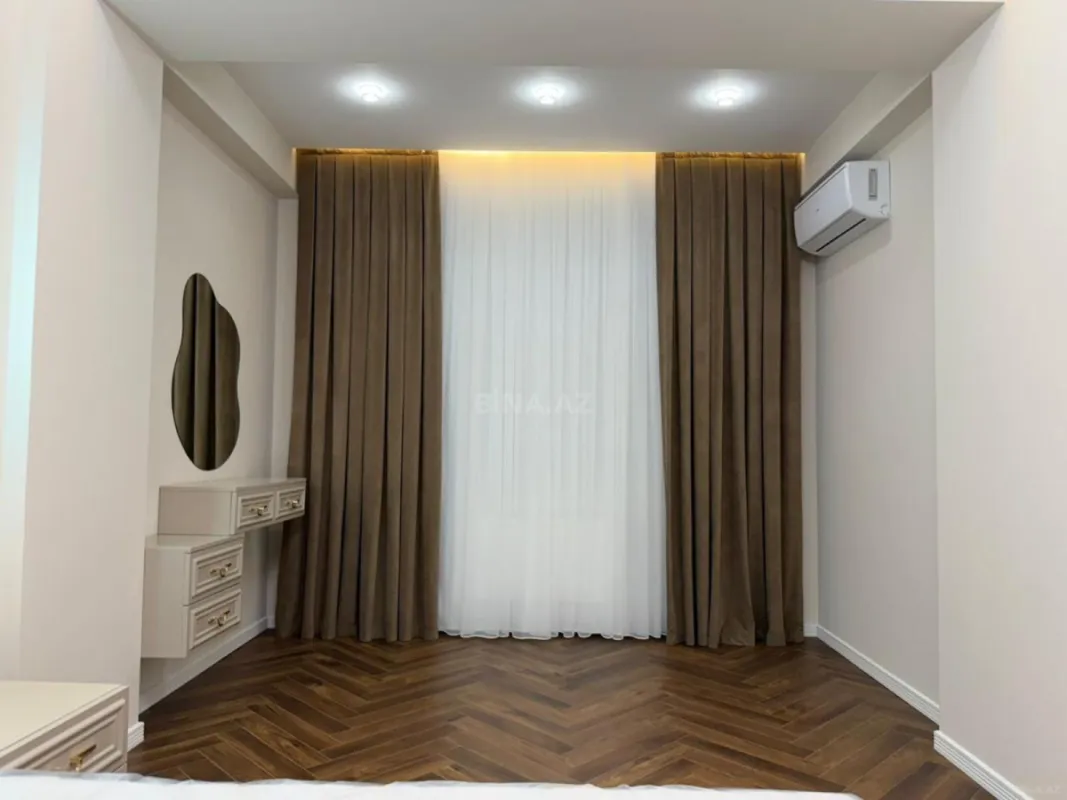 Satılır 2 otaqlı mənzil 84 m²