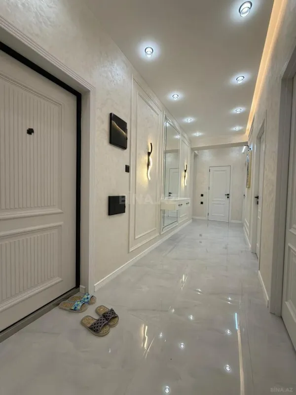 Satılır 2 otaqlı mənzil 84 m²