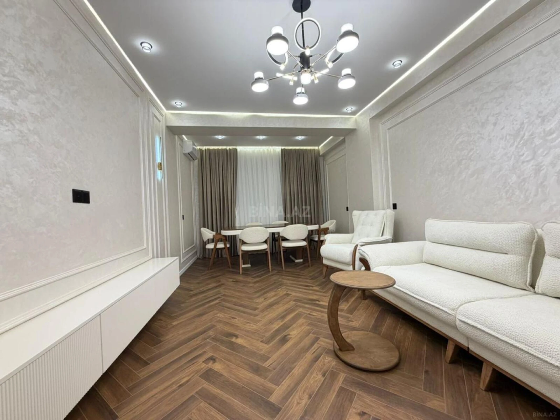Satılır 2 otaqlı mənzil 84 m²
