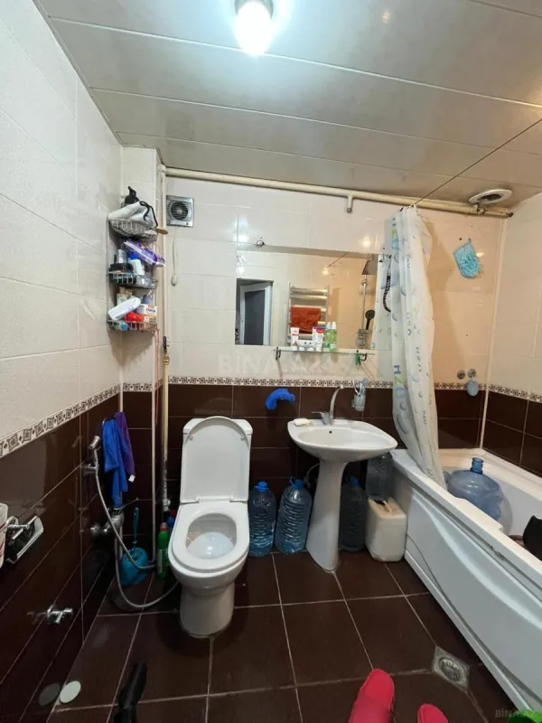 Satılır 2 otaqlı mənzil 58 m²