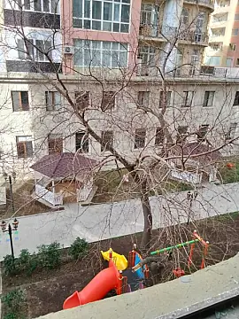 Satılır 2 otaqlı mənzil 83 m²