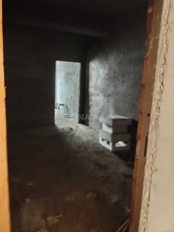 Satılır 2 otaqlı mənzil 83 m²