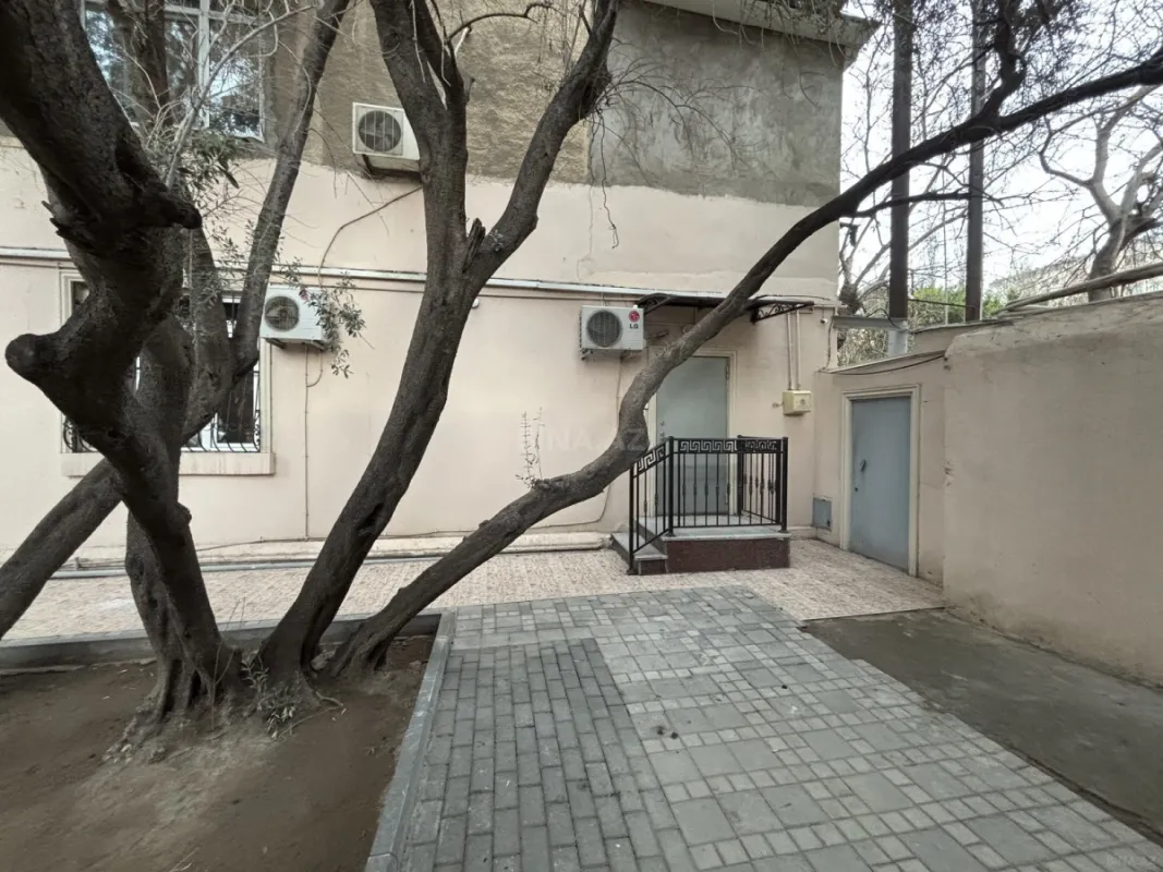 Kirayə verilir 3 otaqlı ofis 100 m²