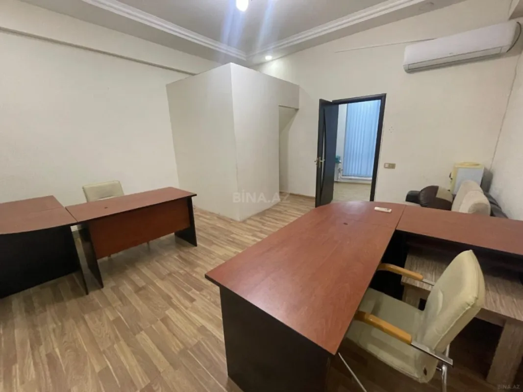 Kirayə verilir 3 otaqlı ofis 101 m²
